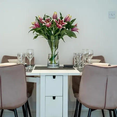 Stylish Deluxe 2Br Duplex - Free Parking - Near Canary Wharf London Exterior foto