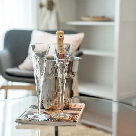 Stylish Deluxe 2Br Duplex - Free Parking - Near Canary Wharf London Exterior foto