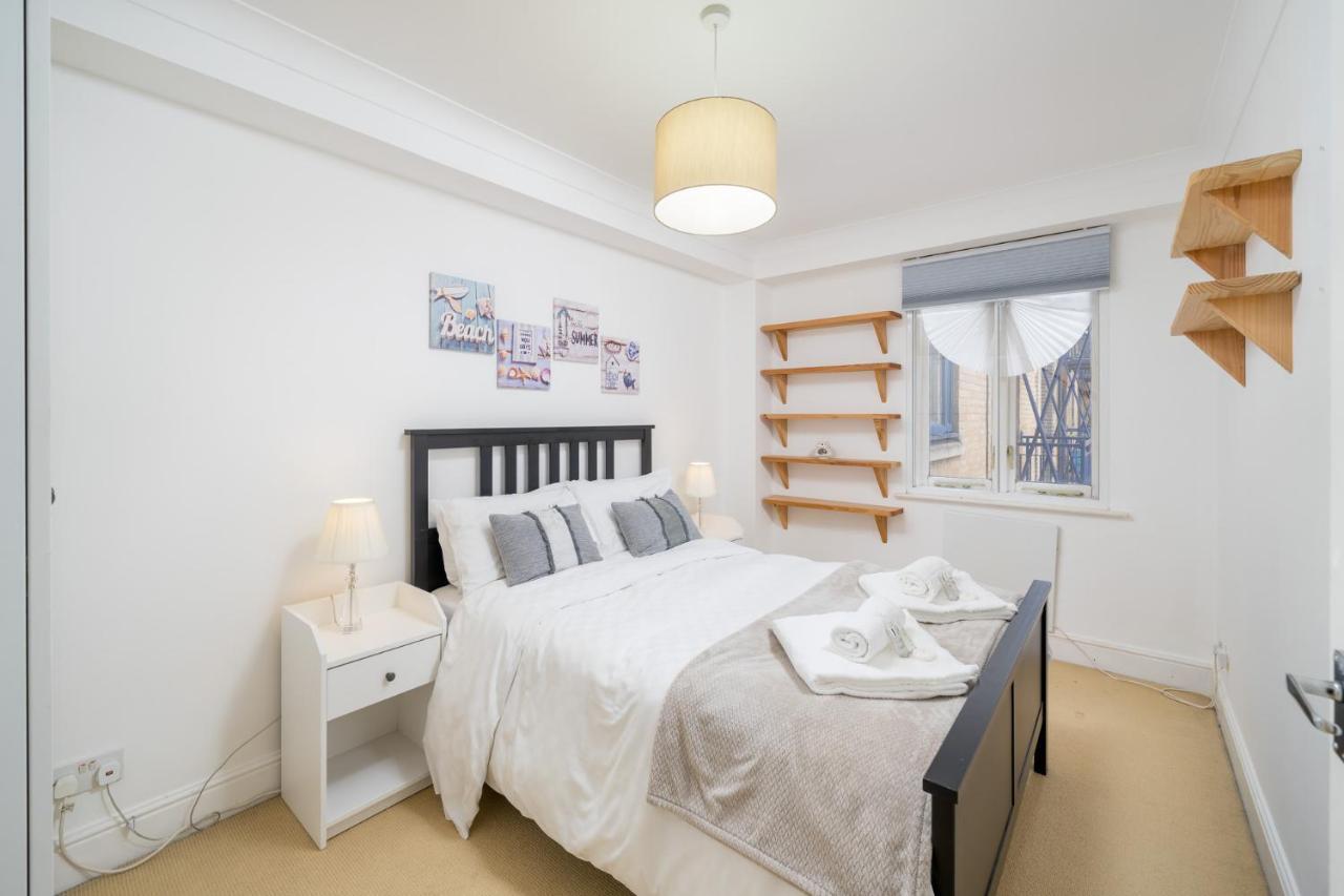 Stylish Deluxe 2br Duplex - Free Parking - Near Canary Wharf London