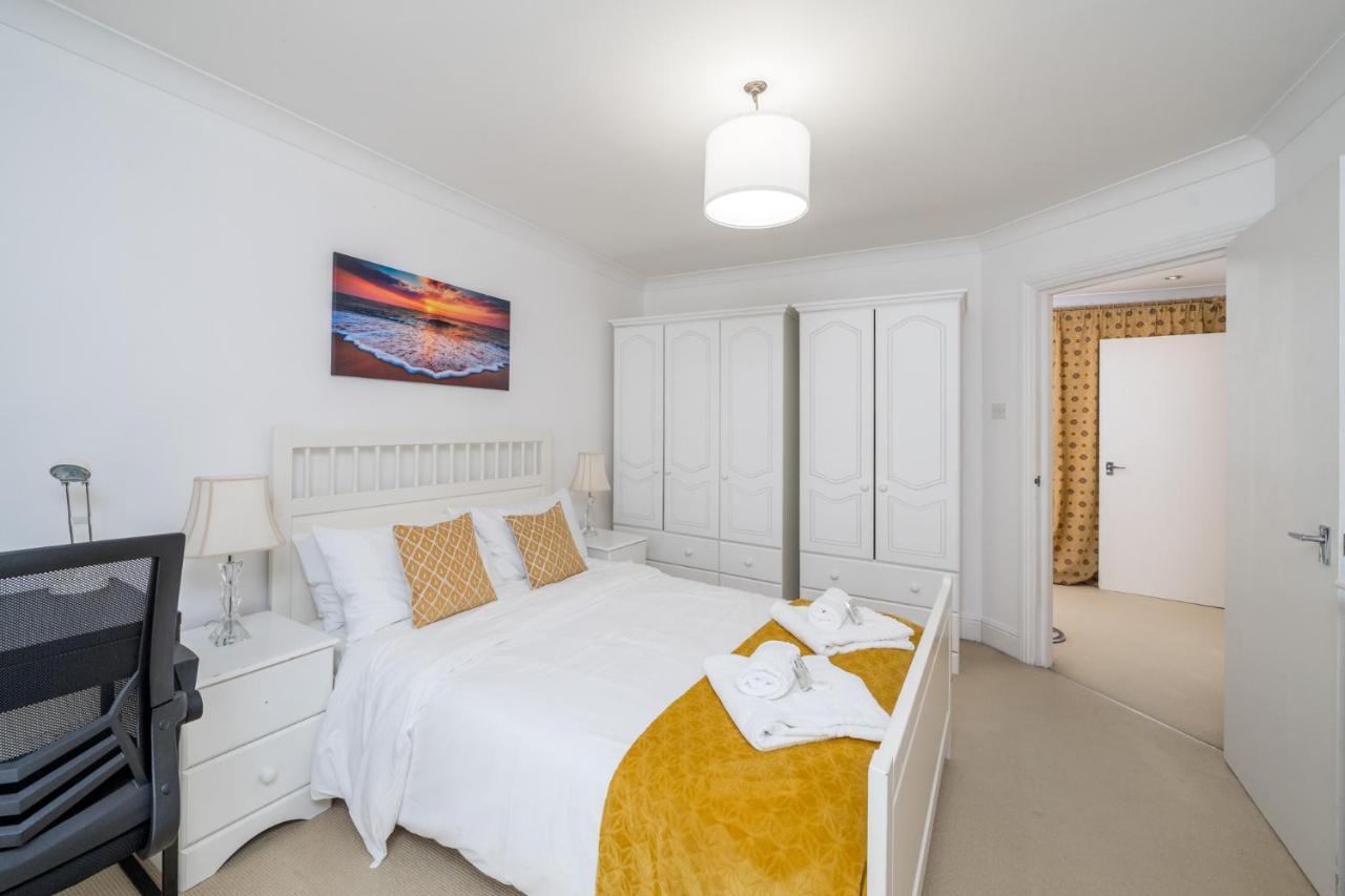 Apartment Stylish Deluxe 2br Duplex - Free Parking - Near Canary Wharf London